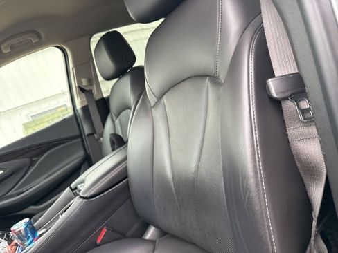 Used 2020 Buick Envision Essence image 4