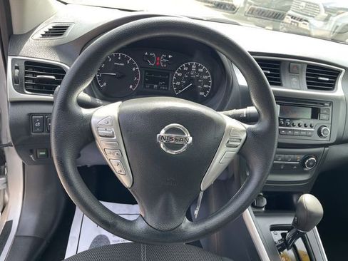 Used 2017 Nissan Sentra S image 15