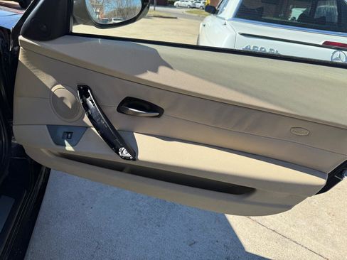 Used 2003 BMW Z4 2.5i image 12