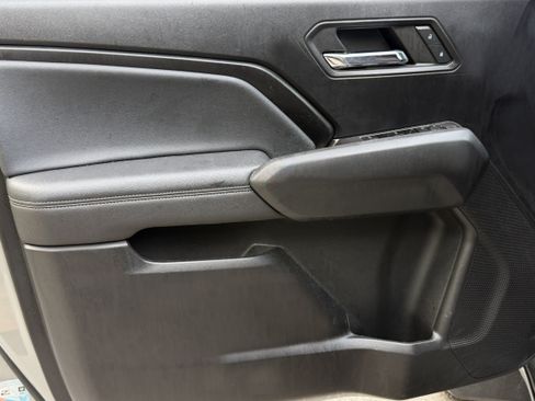 Used 2024 GMC Canyon Elevation w/ Convenience Package RWD image 4
