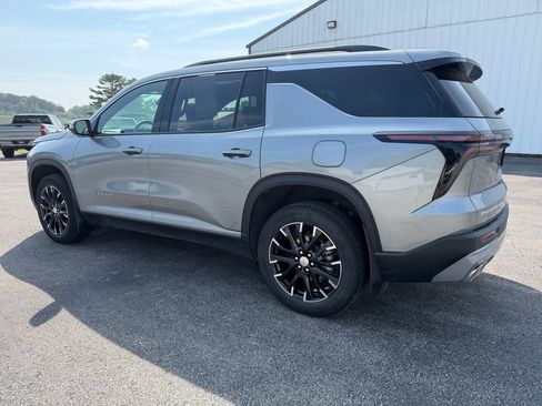 Used 2026 Chevrolet Traverse LT w/ Sun and Wheel Package AWD/4WD image 7