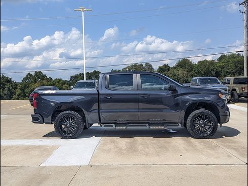 Used 2023 Chevrolet Silverado 1500 RST w/ Convenience Package II AWD/4WD image 6