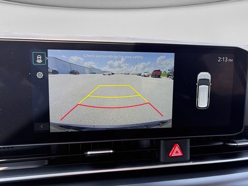 Used 2026 Kia Carnival FWD image 28