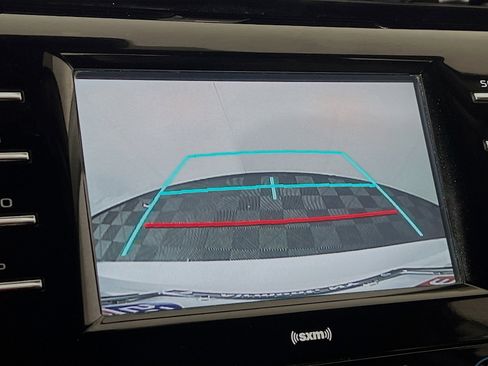 Used 2020 Toyota Camry LE image 15