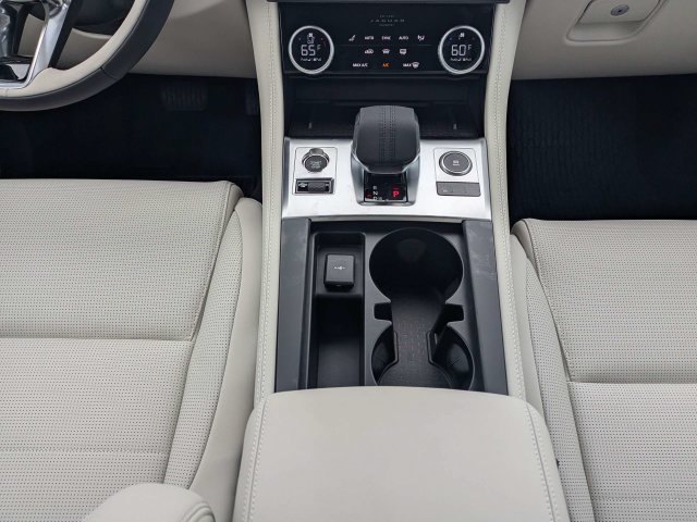 New 2026 Jaguar F-PACE R-Dynamic S AWD/4WD image 38
