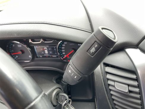 Used 2020 Chevrolet Suburban LS image 19