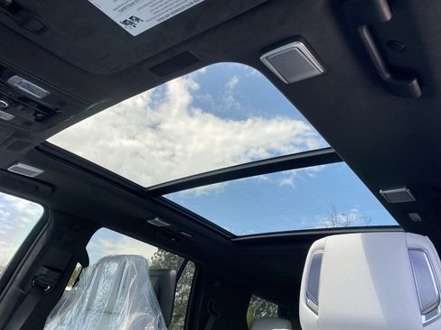 Used 2026 Cadillac Escalade V image 10