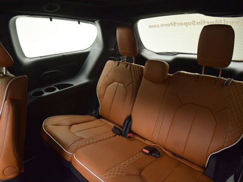 New 2026 Chrysler Pacifica Pinnacle w/ Trailer Tow Group image 29