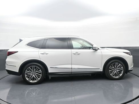 Used 2022 Acura MDX SH-AWD w/ Advance Package image 8