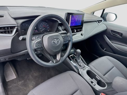 Used 2023 Toyota Corolla LE image 7