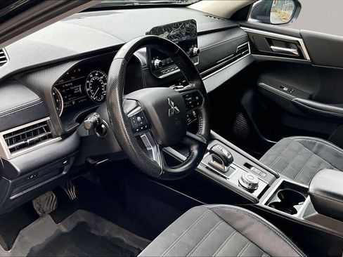 Used 2022 Mitsubishi Outlander SE FWD image 18