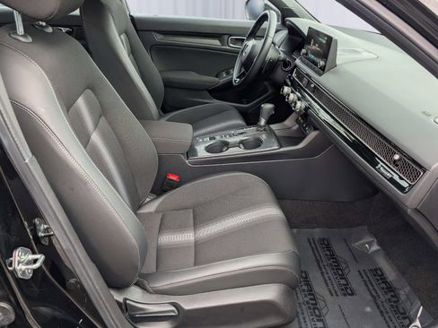 Certified 2025 Honda Civic Sport image 9