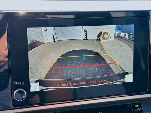 Used 2025 Toyota Camry SE image 22