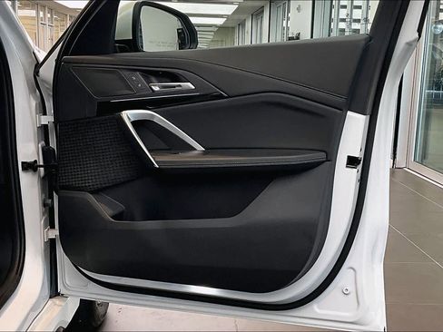 Used 2025 BMW X1 xDrive28i image 44