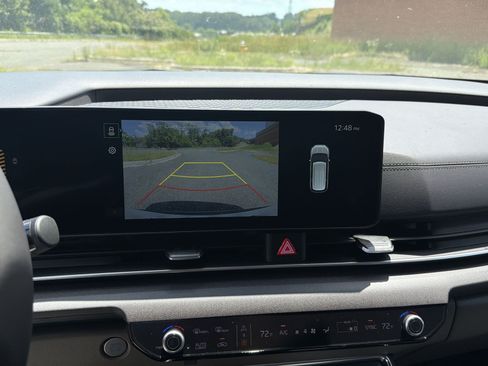New 2026 Kia Carnival EX FWD image 34