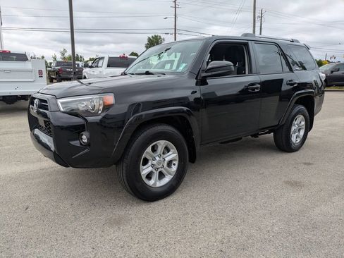 Used 2024 Toyota 4Runner SR5 RWD image 8