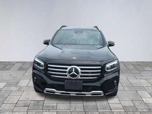 Used 2024 Mercedes-Benz GLB 250 image 2