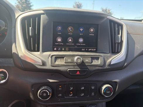 Used 2020 GMC Terrain SLE FWD image 13