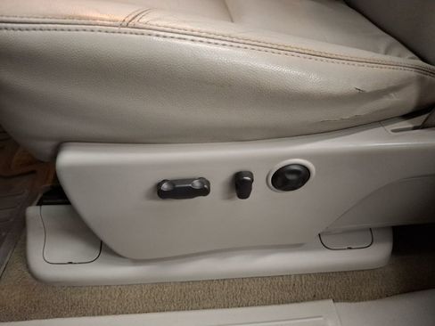 Used 2008 Chevrolet Silverado 3500 LTZ w/ Sun And Navigation Package image 15