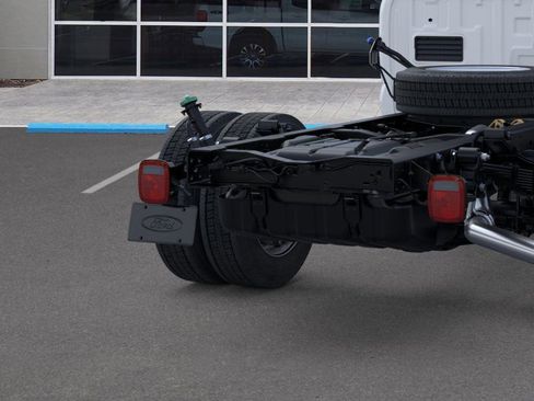 New 2026 Ford F450 XL w/ XL Chrome Package image 21
