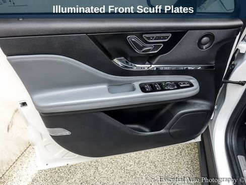 Used 2021 Lincoln Corsair Reserve w/ Equipment Group 201A image 24