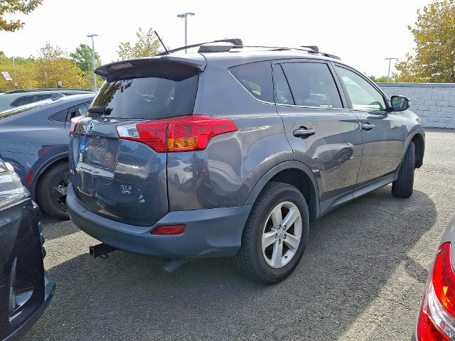 Used 2014 Toyota RAV4 XLE AWD/4WD image 4