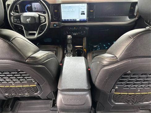 Used 2022 Ford Bronco Badlands w/ Sasquatch Package AWD/4WD image 22