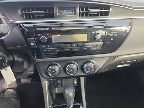 Used 2014 Toyota Corolla L image 13