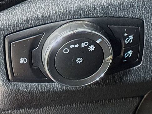 Used 2019 Ford EcoSport SE w/ SE Convenience Package FWD image 10