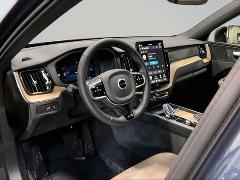 New 2026 Volvo XC60 T8 Plus w/ Protection Package Premier AWD/4WD image 10