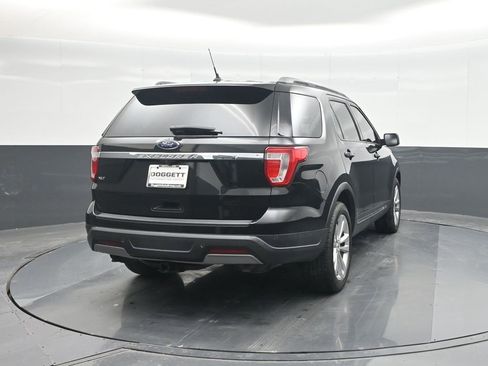 Certified 2019 Ford Explorer XLT w/ Equipment Group 202A image 24