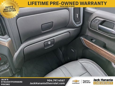 Used 2022 Chevrolet Silverado 1500 High Country w/ Technology Package image 17