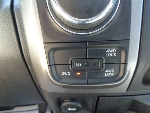 Used 2022 RAM 1500 Classic SLT w/ Electronics Group AWD/4WD image 19