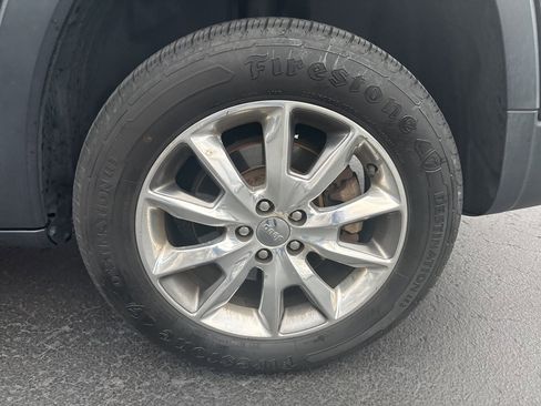 Used 2014 Jeep Cherokee Limited w/ Technology Group image 11