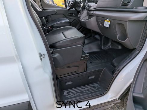 New 2026 Ford Transit 250 148 Medium Roof w/ Load Area Protection Package RWD image 19