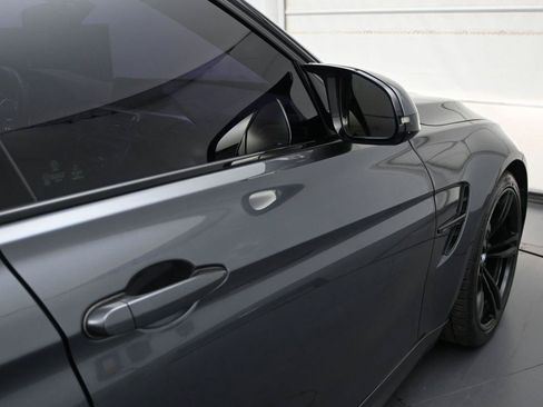 Used 2017 BMW M3 RWD image 13