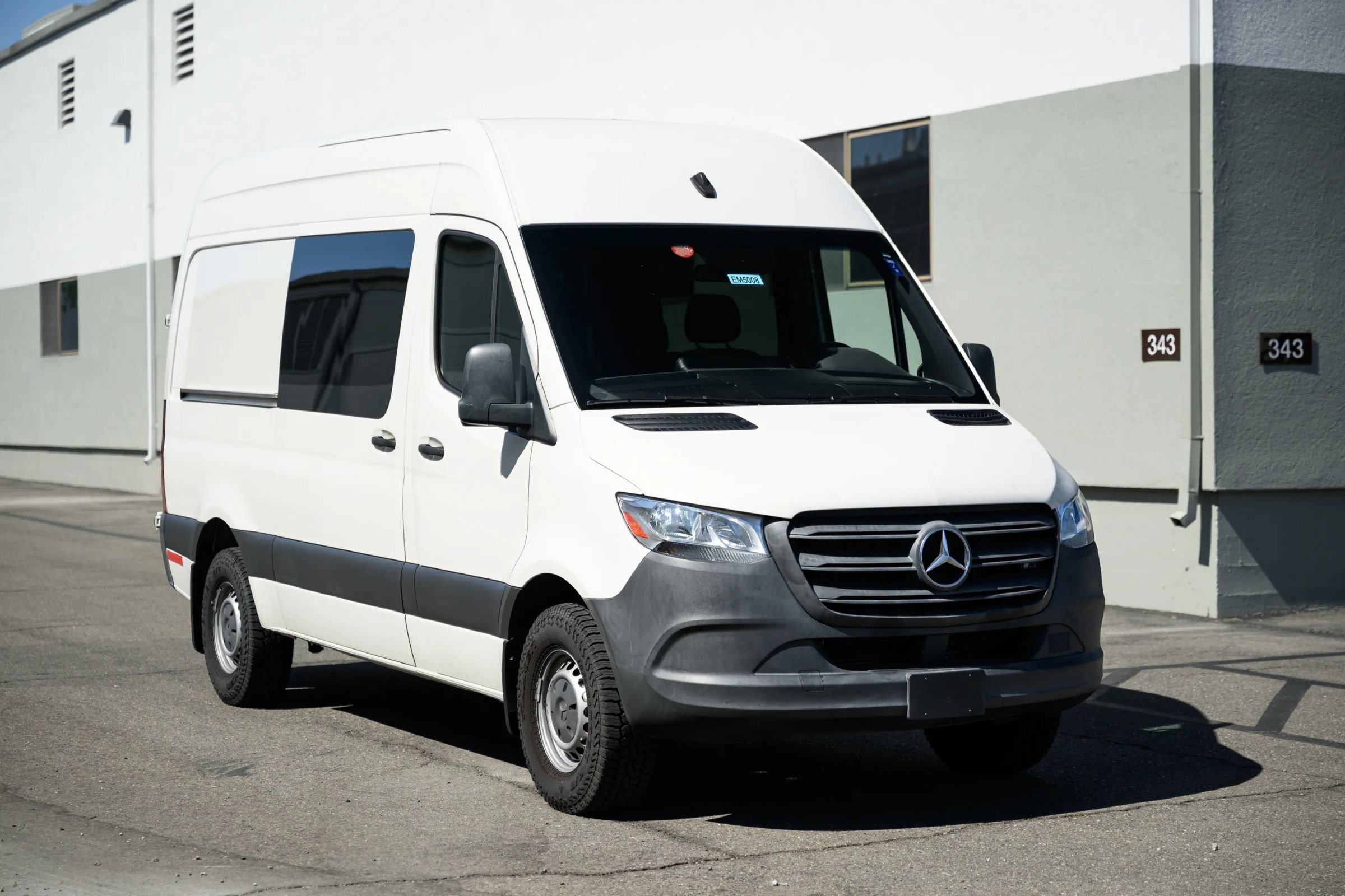 Used 2021 Mercedes-Benz Sprinter 2500 image 1