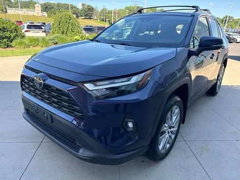 Used 2023 Toyota RAV4 XLE Premium AWD/4WD image 3