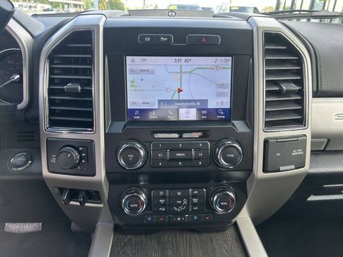 Used 2021 Ford F250 Lariat w/ Lariat Ultimate Package AWD/4WD image 31