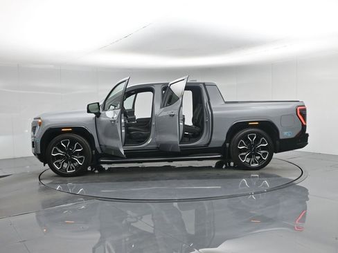 Used 2025 GMC Sierra EV Denali image 5