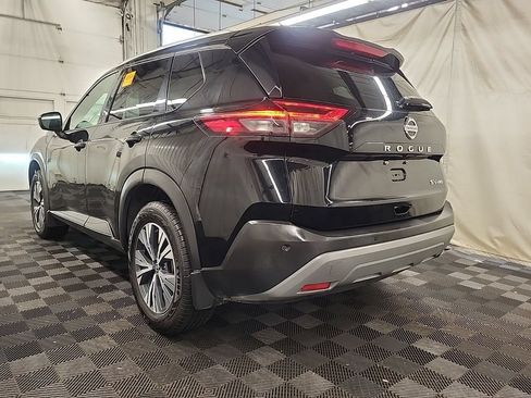 Used 2021 Nissan Rogue SV AWD/4WD image 4