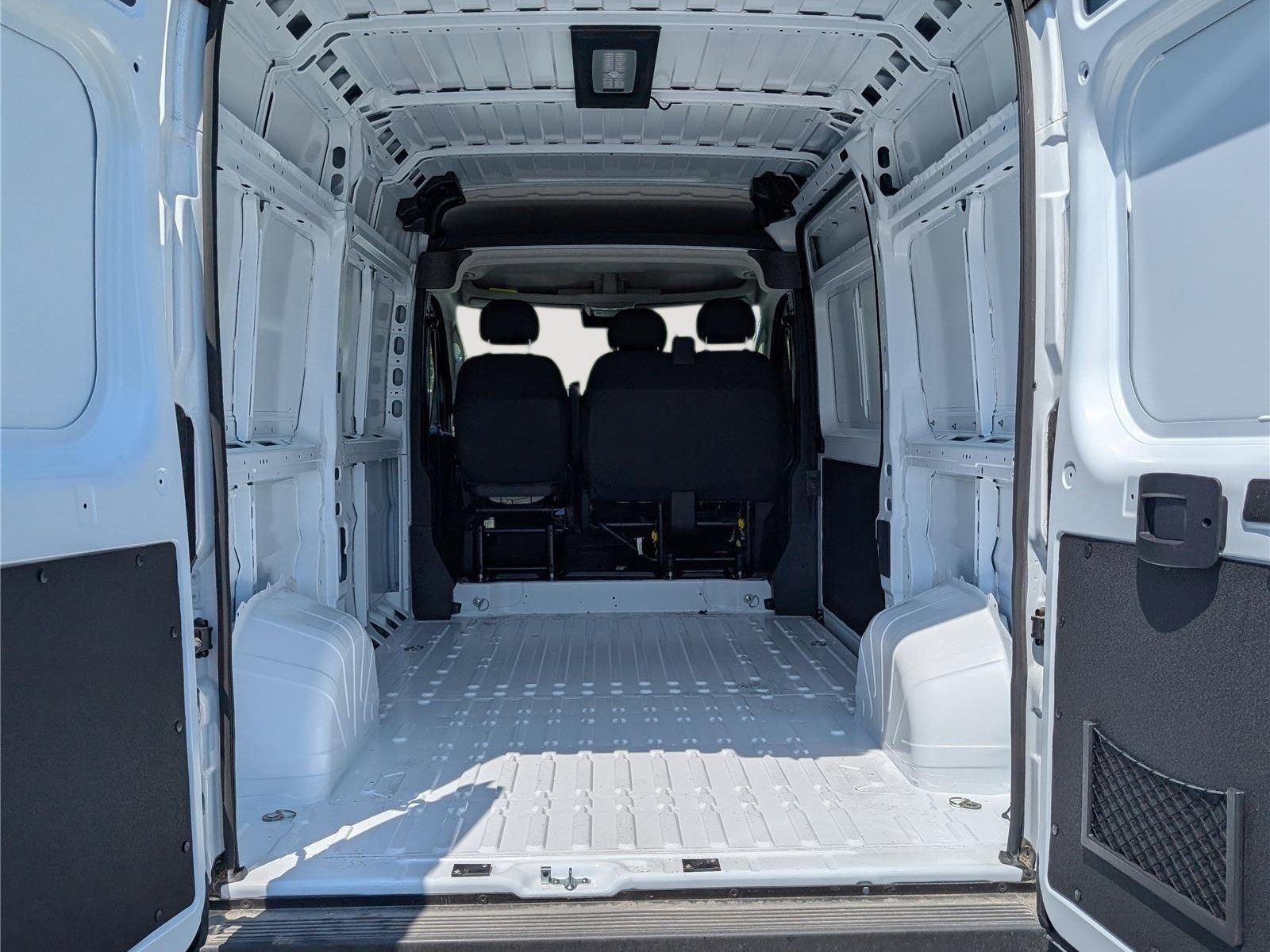 New 2026 RAM ProMaster 1500 w/ Convenience Group FWD image 8