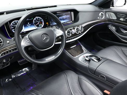 Used 2015 Mercedes-Benz S 63 AMG 4MATIC Sedan image 2