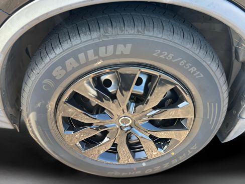 Used 2017 Nissan Rogue S image 36