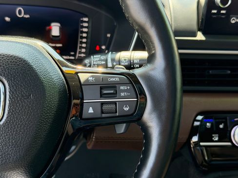 Used 2024 Honda Pilot Elite image 19