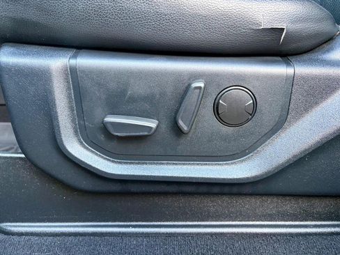 Used 2020 Ford F250 Lariat w/ Lariat Value Package AWD/4WD image 30