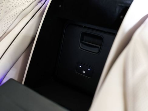 Used 2024 Mercedes-Benz Maybach S 580 Maybach S 580 4MATIC image 70