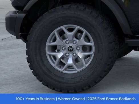 New 2025 Ford Bronco Badlands image 23