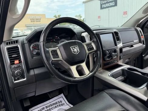 Used 2017 RAM 1500 Laramie w/ Convenience Group AWD/4WD image 26
