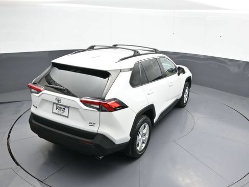 Used 2021 Toyota RAV4 XLE AWD/4WD image 36
